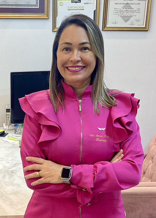 dra simone especialista em implante dentário em são josé do rio preto